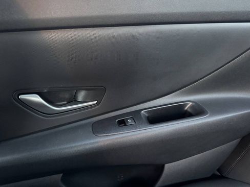 Used 2024 Hyundai Elantra SEL FWD image 22