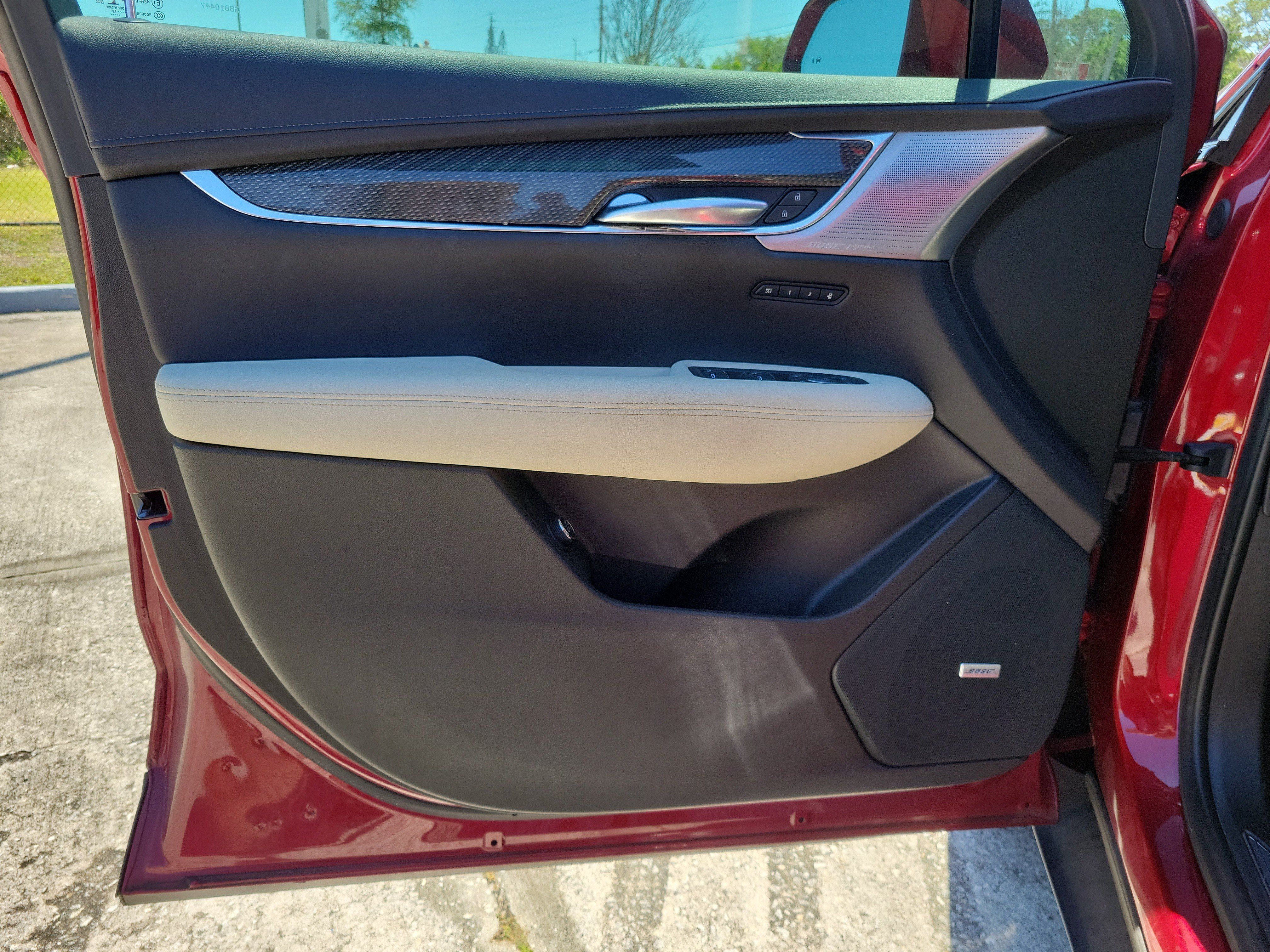 Used 2020 Cadillac XT5 Sportv AWD/4WD image 15