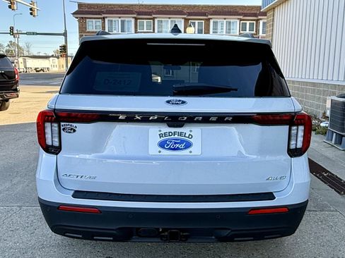 New 2026 Ford Explorer Active image 5