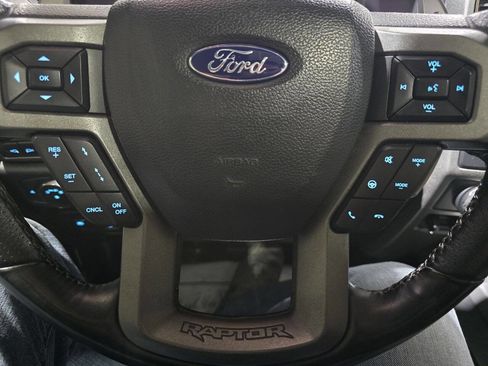 Used 2020 Ford F150 Raptor w/ Equipment Group 802A Luxury AWD/4WD image 50