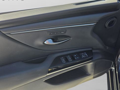 Certified 2023 Lexus ES 350 w/ Premium Package image 9