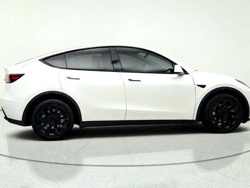 Used 2021 Tesla Model Y Long Range AWD/4WD image 4