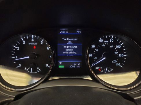 Used 2019 Nissan Rogue SV image 23