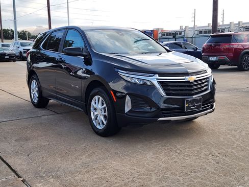 Used 2024 Chevrolet Equinox LT AWD/4WD image 4