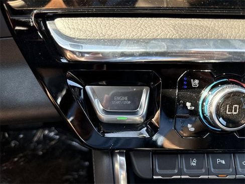 New 2025 GMC Sierra 3500 Denali image 17