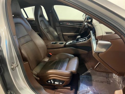 Used 2020 Porsche Panamera 4S image 41