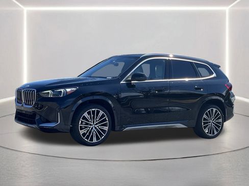 Used 2025 BMW X1 xDrive28i w/ Convenience Package image 16