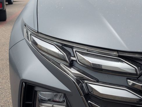 New 2025 Hyundai Tucson Limited image 6