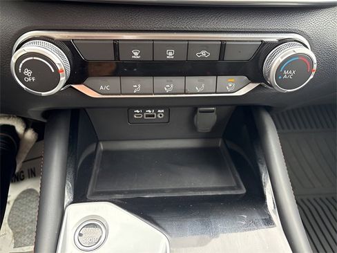 Used 2024 Nissan Altima 2.5 SR image 15