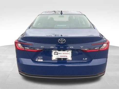 Used 2025 Toyota Camry LE image 4