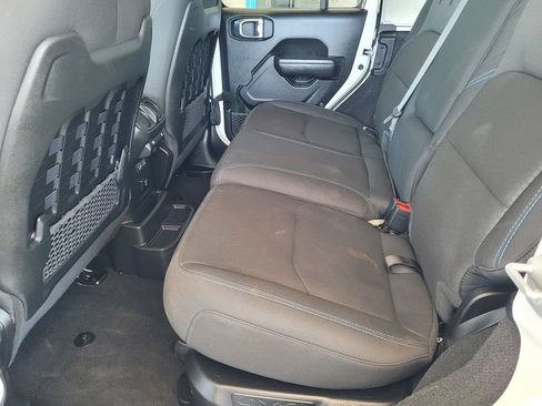 Used 2023 Jeep Wrangler Unlimited Rubicon 4xe AWD/4WD image 8
