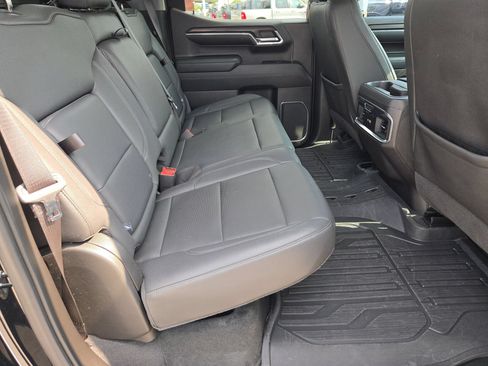 Used 2024 GMC Sierra 1500 SLT RWD image 25