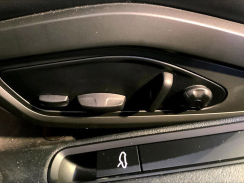 Used 2025 Porsche 911 Carrera S image 39