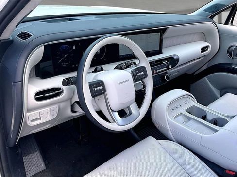Used 2026 Hyundai Palisade Calligraphy FWD image 16