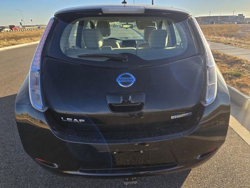 Used 2014 Nissan Leaf SV w/ LED & Quick Charge Package image 4