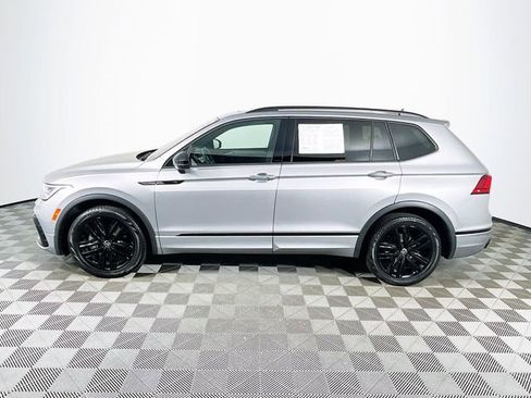 Used 2022 Volkswagen Tiguan SE R-Line FWD image 5