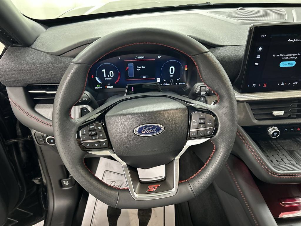 Used 2025 Ford Explorer ST w/ Sun And Sound Package AWD/4WD image 4