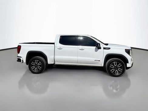 Used 2022 GMC Sierra 1500 AT4 w/ AT4 Preferred Package AWD/4WD image 8