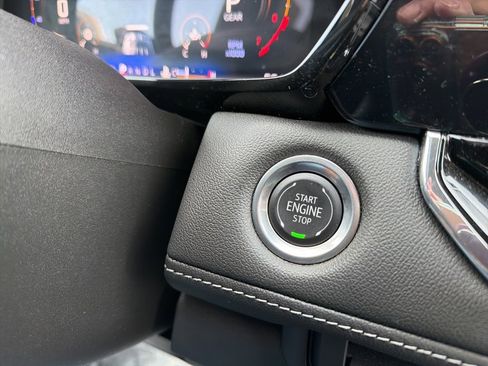 Used 2024 Chevrolet Colorado LT w/ LT Convenience Package II image 33