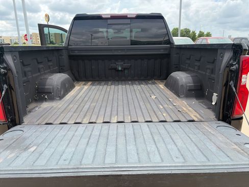 Used 2022 Chevrolet Silverado 1500 LT Trail Boss w/ LT Trail Boss Premium Package AWD/4WD image 24