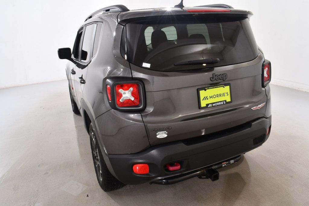 Used 2017 Jeep Renegade Trailhawk w/ Cold Weather Group II AWD/4WD image 14
