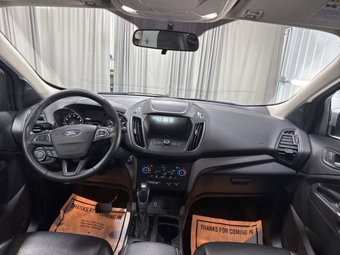 Used 2019 Ford Escape SEL image 13