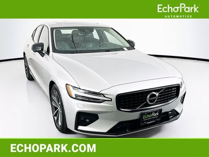 Used 2022 Volvo S60 B5 Momentum