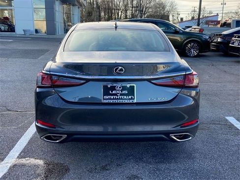 Certified 2024 Lexus ES 350 w/ Premium Package image 6