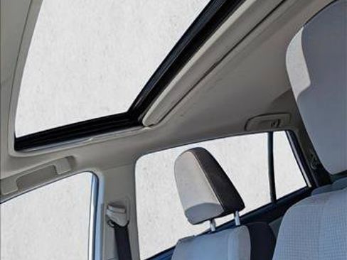 Used 2017 Toyota RAV4 XLE image 15