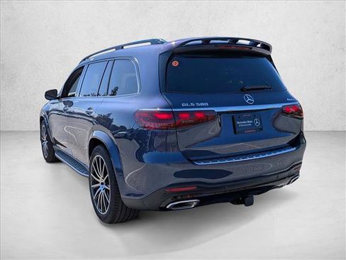 New 2026 Mercedes-Benz GLS 580 4MATIC image 8