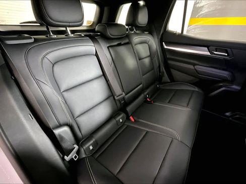 Used 2026 GMC Terrain Elevation w/ Elevation Premium Package FWD image 20
