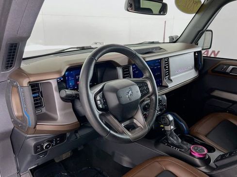 Used 2023 Ford Bronco Outer Banks image 35