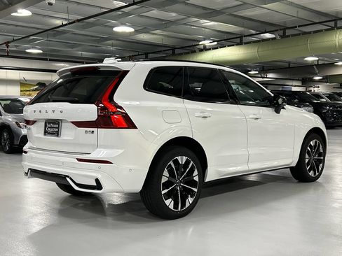 Used 2026 Volvo XC60 B5 Plus w/ Protection Package Premier AWD/4WD image 2