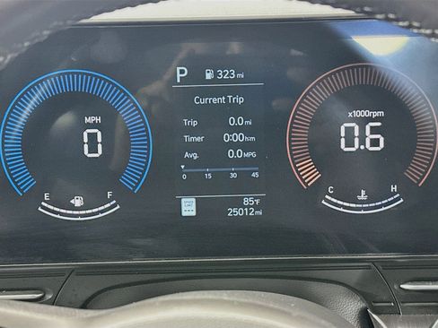 Used 2025 Hyundai Kona SEL FWD image 19