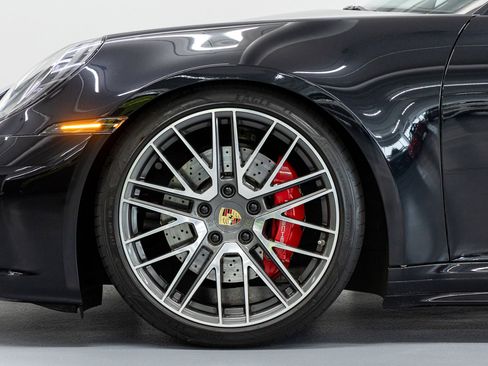 Used 2023 Porsche 911 Carrera S RWD image 17