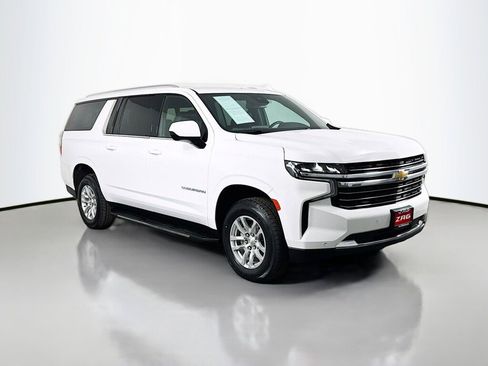 Used 2024 Chevrolet Suburban LT AWD/4WD image 7