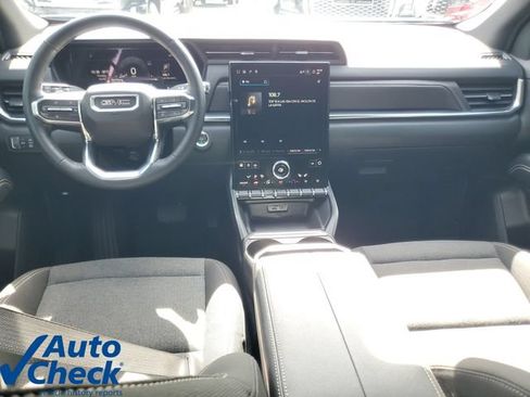 Used 2025 GMC Terrain Elevation AWD/4WD image 14