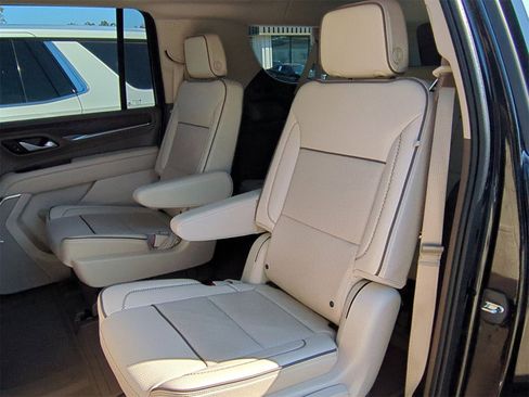 Certified 2022 GMC Yukon XL Denali image 24