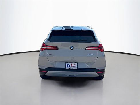 Used 2025 BMW X3 xDrive30i w/ Convenience Package image 6