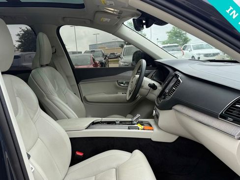 Certified 2024 Volvo XC90 T8 Ultimate AWD/4WD image 10
