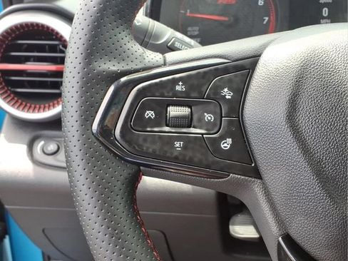Used 2026 Chevrolet Trax RS FWD image 13