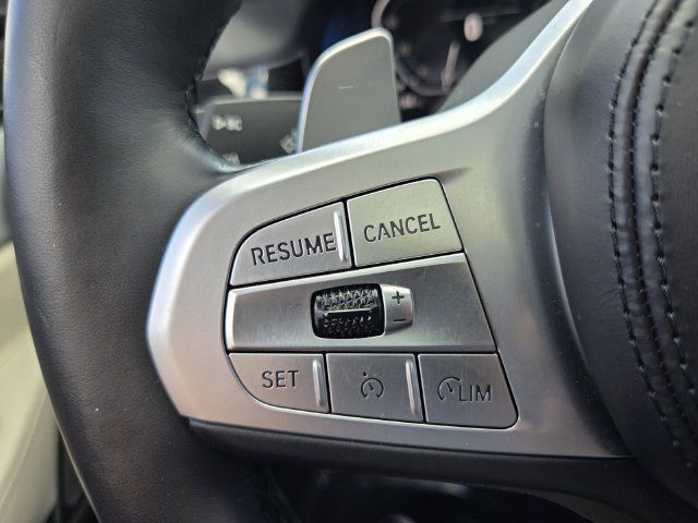 Used 2022 BMW 745e xDrive w/ M Sport Package AWD/4WD image 32