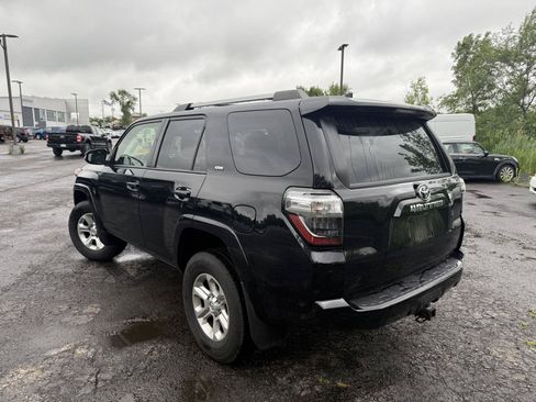 Used 2023 Toyota 4Runner SR5 Premium w/ Moonroof Package AWD/4WD image 3
