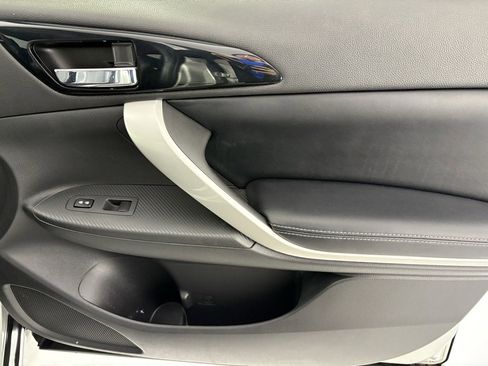 Used 2023 Mitsubishi Eclipse Cross SE image 40