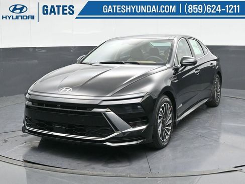 New 2025 Hyundai Sonata Limited image 6