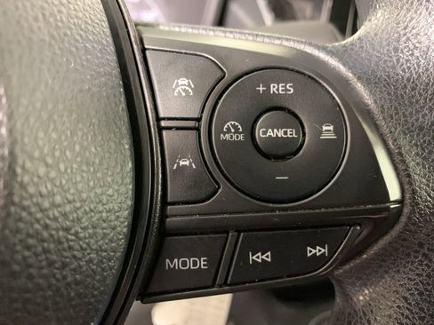 Used 2024 Toyota Corolla LE image 21