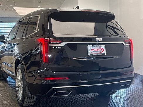 Used 2021 Cadillac XT6 Premium Luxury image 5