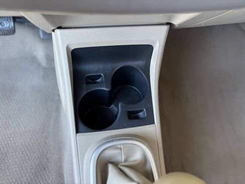 Used 2010 Nissan Versa 1.8 S w/ PWR Plus Pkg image 18