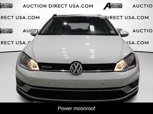 Used 2017 Volkswagen Golf Alltrack SE image 3