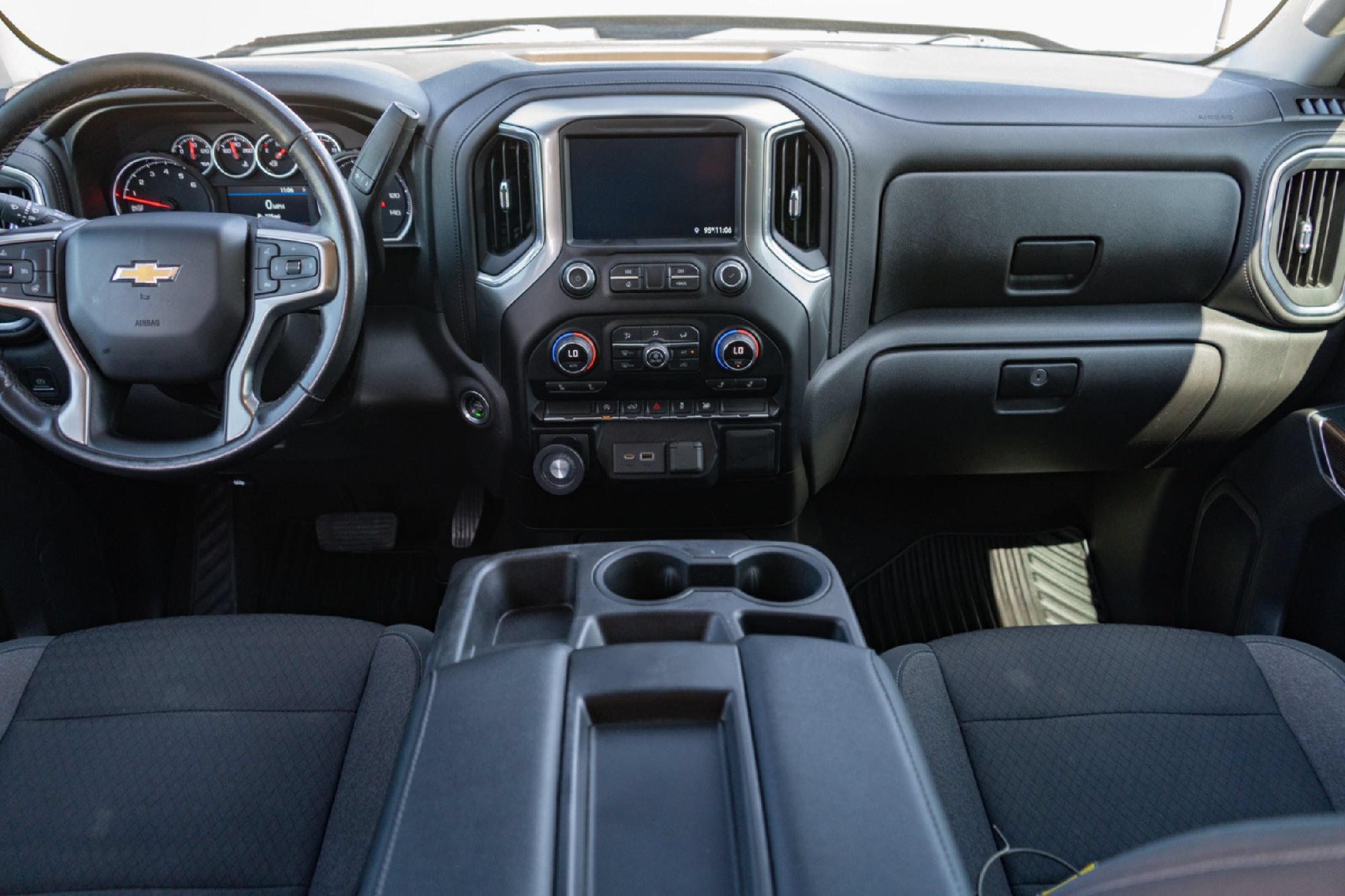 Used 2021 Chevrolet Silverado 1500 LT RWD image 20